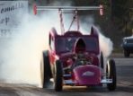 Laurie_Fitzgerald_burnout_at_Benaraby_Raceway_med