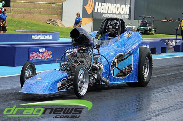 Some national records could be set to fall in the Modified division this weekend in Perth at the running of the Rocket Allstars Racing Series at the Westernationals. Rhett Cooper-Fowle and Ian Forrest have both been using six cylinder motors in preference to V8 combinations and are now eyeing off marks in the B/MA and B/MD classes respectively.