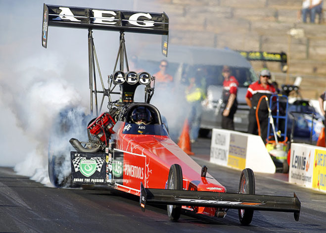 Adelaide will come alive to the sound of 8,000 horsepower nitro burning engines this Saturday as reigning Top Fuel champion Darren Morgan rolls into town for the first round of the ANDRA Drag Racing Series. Back in April 2012, Darren took out the inaugural Pro Series 1000 event at Adelaide International Raceway and is looking to repeat the feat this weekend, when the team goes head-to-head with Top Fuel pilots Phil Lamattina, Luke Shepherd and Steve Read.