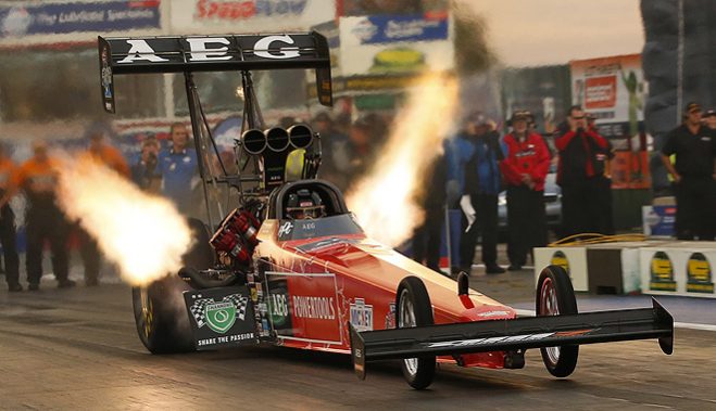 ANDRA and Willowbank Raceway are pleased to announce an exciting new event will be added to the 2013 calendar featuring championship rounds of Top Fuel and Top Alcohol. The Santo’s Cranes Super 3 Extreme Drag Race concept, featuring the Louie Rapisarda Top Fuel Trophy Race, will see professional drag racing not only return to the Easter timeslot (29-30 March 2013) at Queensland’s premier drag racing facility, but do so with a format never before seen in Australian title competition.