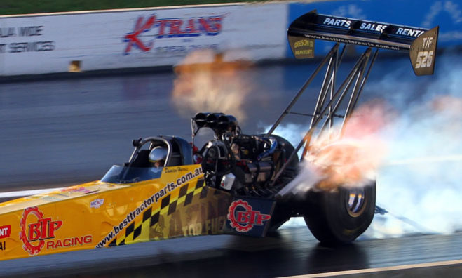 Damien Harris will keep his traditional yellow colour on his Best Tractor Parts Top Fuel dragster when he joins Rapisarda Autosport International in just over a fortnight for the Santo’s Cranes Super 3 Extreme Drag Race at Willowbank Raceway.