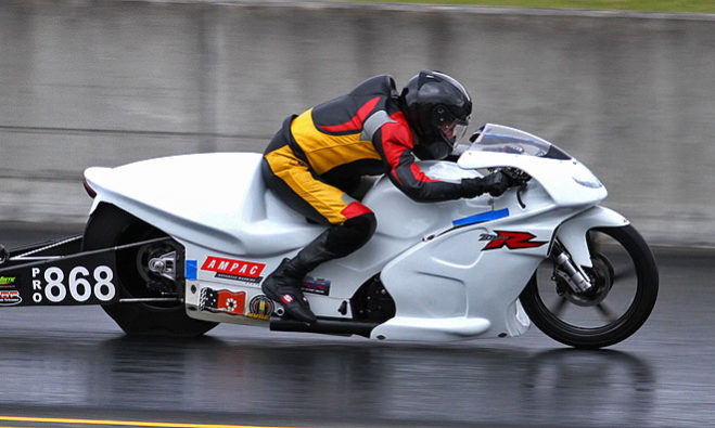 Scott White comes in to the Lady Daly Hotel Springnationals at Adelaide International Raceway sitting in fourth place in the 2012-13 ANDRA Pro Stock Motorcycle championship.  After four rounds in the championship, the Darwin-based racer’s best finish this season so far was at the Nitro Champs in May where he qualified second, held top speed in qualifying and went out in the semi finals.  Since then White says the team have regrouped to see out the rest of the season.