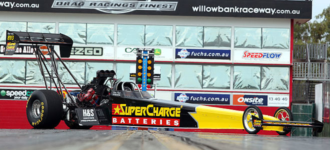 Steve Read will carry a new look into Fuchs Nitro Thunder presented by Crow Cams and the Australian Nationals at Sydney Dragway with the support of SuperCharge Batteries, Australia’s leading provider of high quality vehicle, marine and deep cycle battery models.